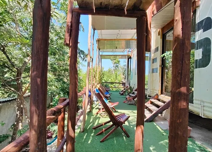 Awa Eco Retreat Hotel